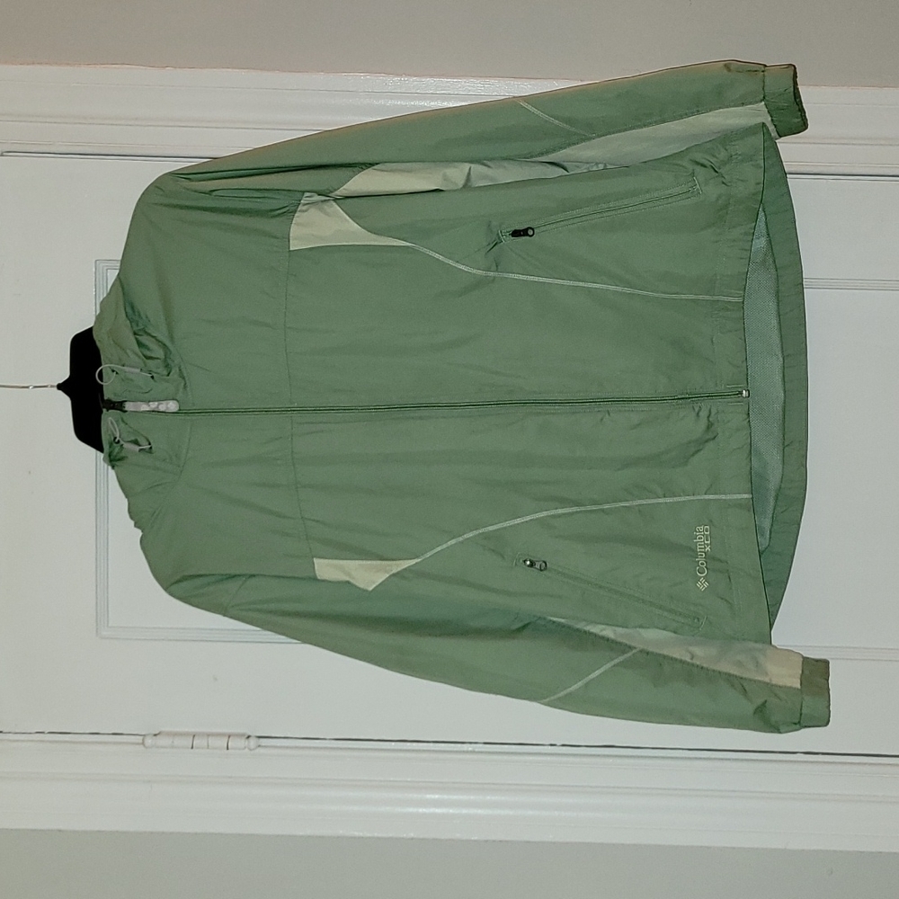 Columbia Windbreaker